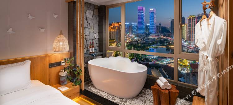 在叙•缦居│村居美学连锁酒店(贵阳花果园购物中心松花路地铁站店)图片