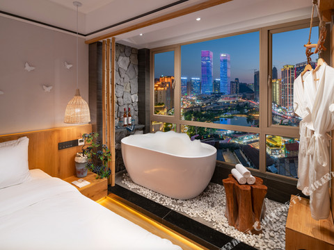 在叙•缦居│村居美学连锁酒店(贵阳花果园购物中心松花路地铁站店)