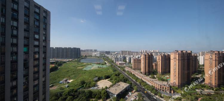 时宿云栖影音公寓(常州青枫公园钟楼宝龙广场店)图片