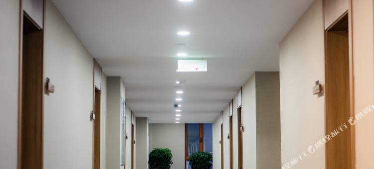 如家派柏·云酒店(靖宇县医院店)图片