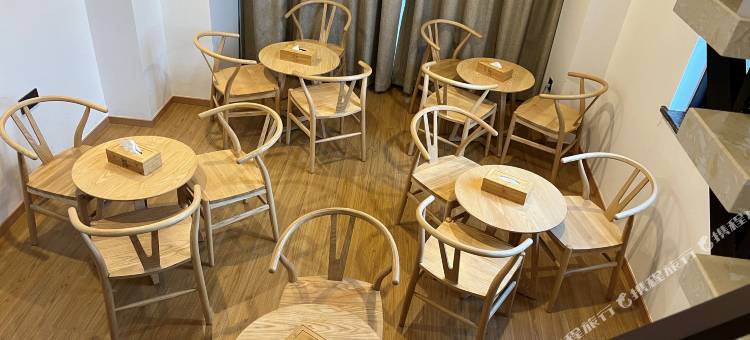 古唐Loft酒店(澧县万达广场店)图片