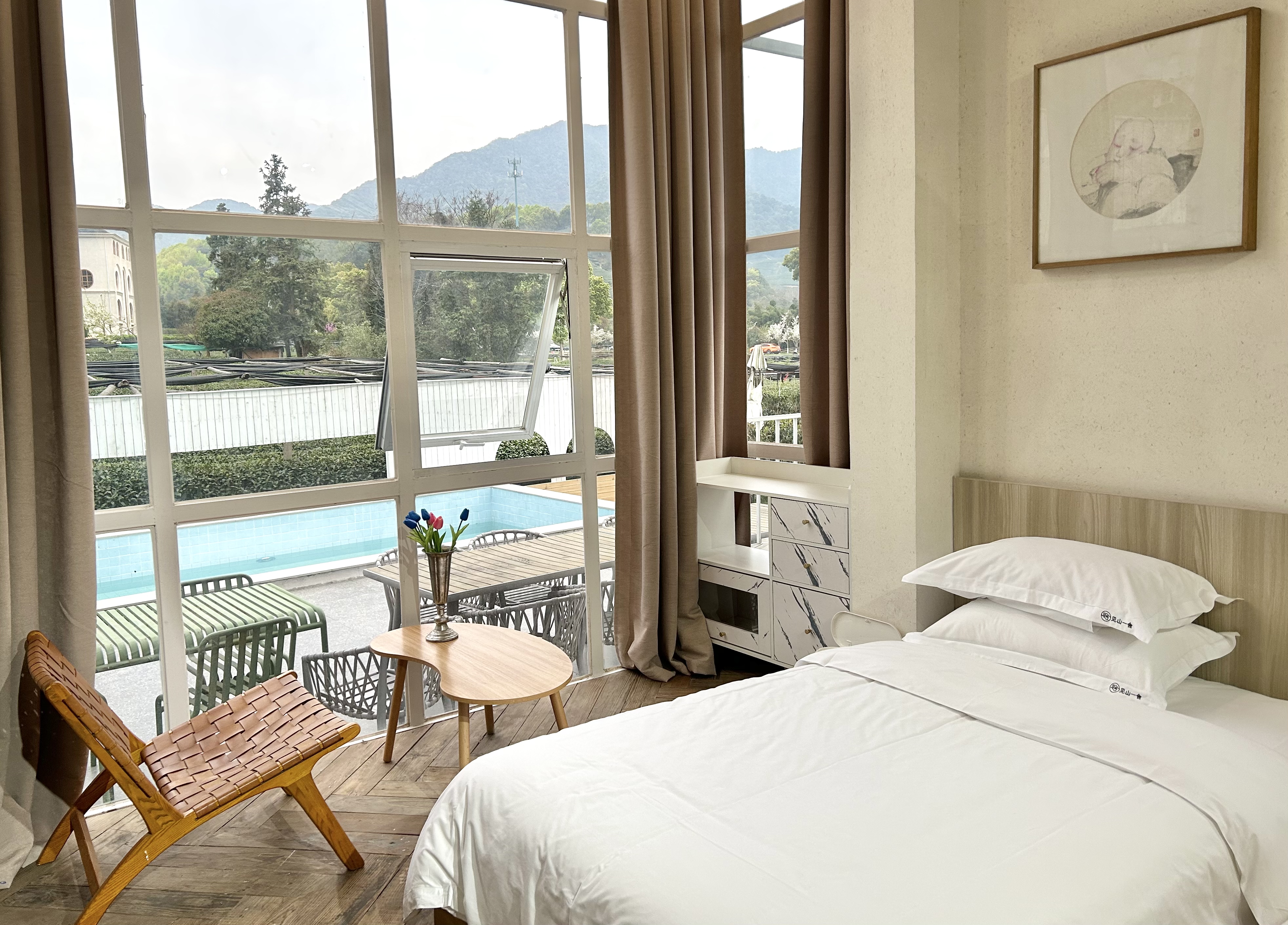 Jianshan Yishe Hostel Over view