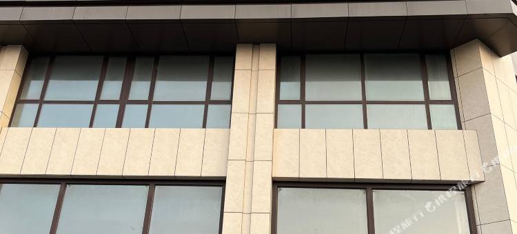 爱电竞酒店(龙口保利广场店)图片