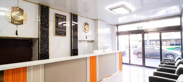 志嵘酒店(太原站西广场地铁站店)图片