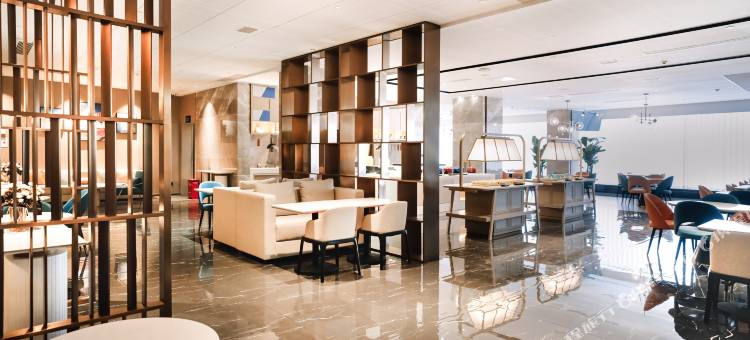 凯里亚德酒店(石家庄中山西路裕西公园店)图片