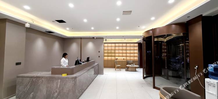 淅川米纳智慧酒店(淅川高级中学店)图片