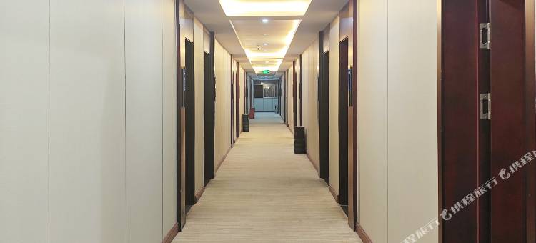 百合精品酒店(广昌汽车站店)图片