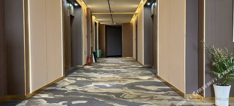 新世纪酒店(岳口店)图片
