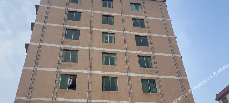 云朵时尚酒店(清远石角沙滩店)图片