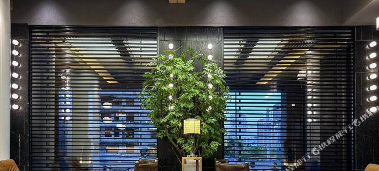 YSEE悦见酒店(贵阳黔灵山公园喷水池店)图片