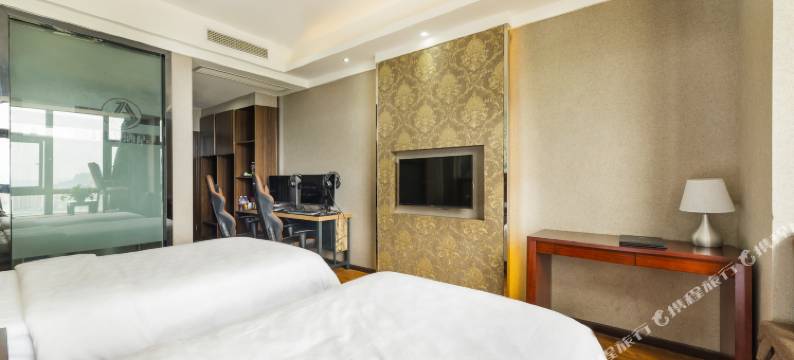 雅安江岸酒店(雅安高铁站店)图片