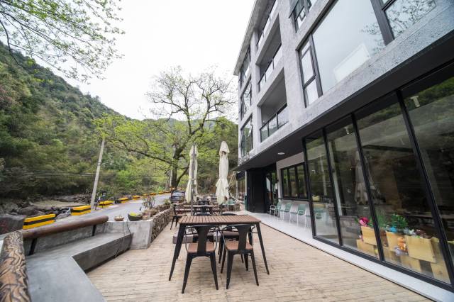 桐庐岩朵山宿(白云源店)图片