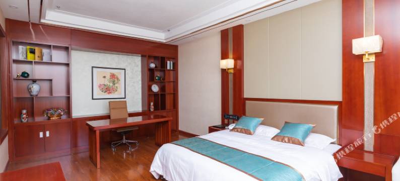 赤峰德航宾馆(玉龙机场店)图片