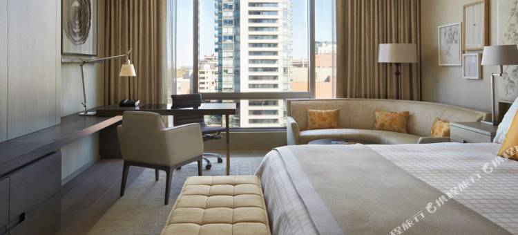 多伦多约克维尔四季酒店(Four Seasons Hotel Toronto)图片
