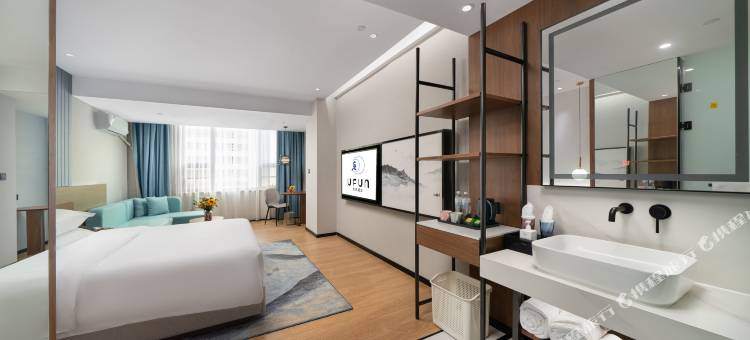 优范Light酒店(玉林国际会展中心云天文化城店)图片