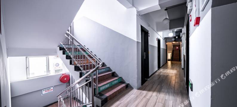 盈禾行政公寓(深圳国际会展中心店)图片