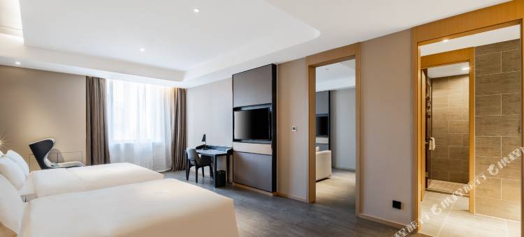 赤峰红山万达广场体育中心亚朵酒店图片