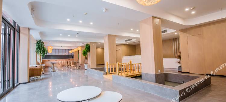 速8精选酒店(开封清明上河园店)图片