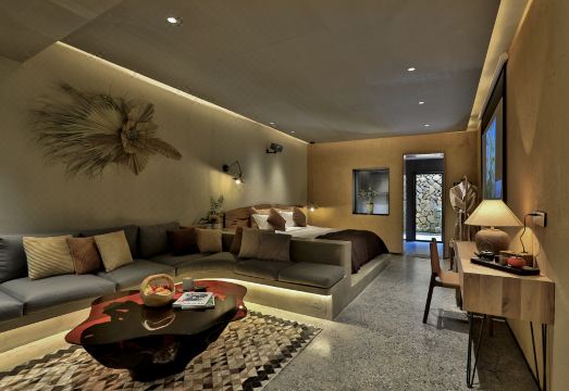 live in the mountainsHotel Overview