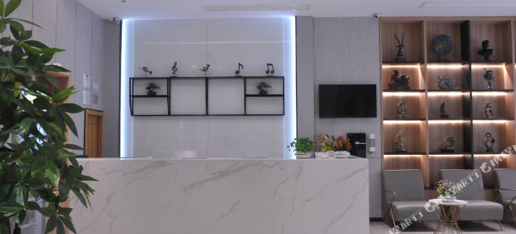 7天优品Premium(郴州火车站友阿广场店)图片