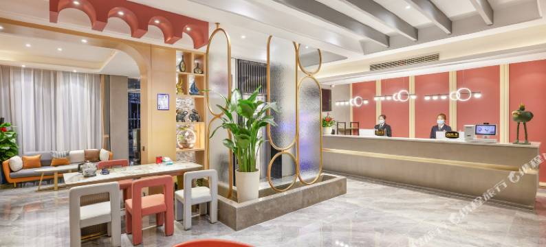 义乌亚曼酒店(上溪模具城店)图片