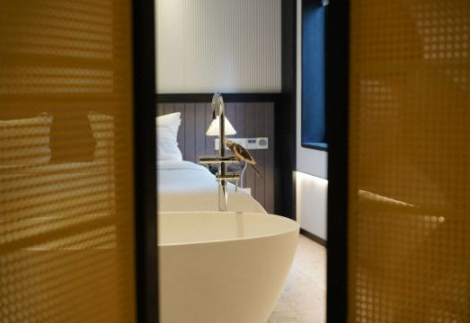 GREY PARROT HOTELSHotel Overview