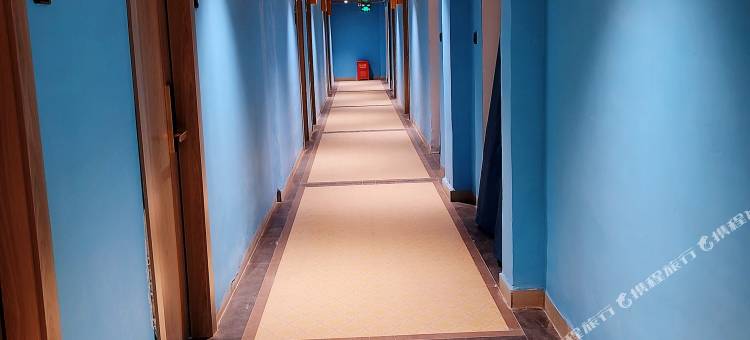 法拉利旗舰酒店(高安高铁站店)图片