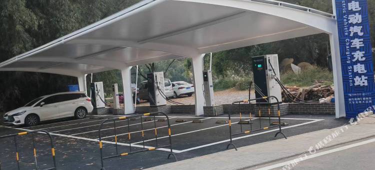 阳朔烟雨蓝湾观景度假酒店(阳朔高铁站20元人民币景区店)图片