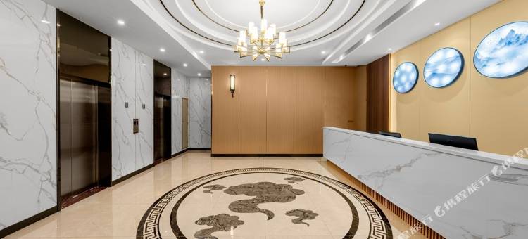 云上四季尚品酒店(曲靖火车站店)图片