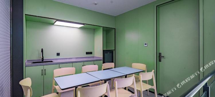 东林悦和轻居酒店(乌鲁木齐阿勒泰路儿童医院店)图片