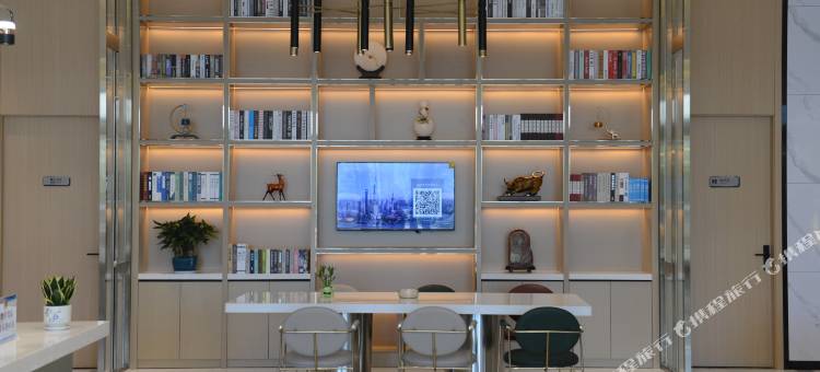 白玉兰酒店(十堰东风大道机场店)图片