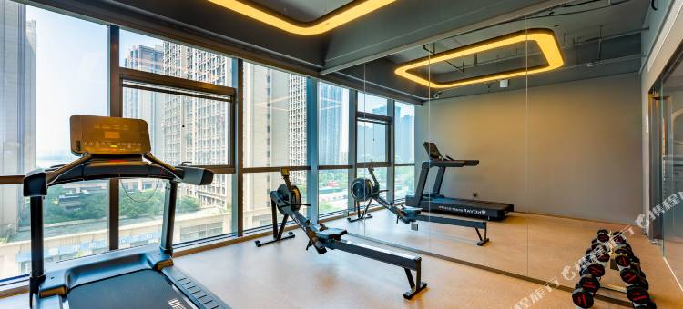 南京滨江智选假日酒店图片