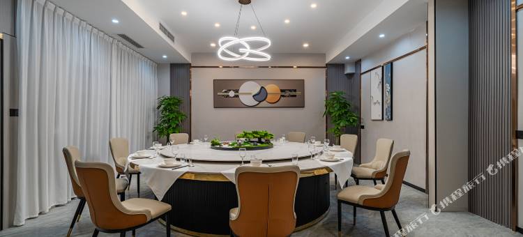 明宇丽呈酒店(成都抚琴夜市西南交大地铁站店)图片