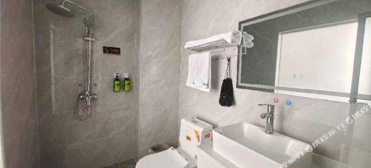 贡觉瑞都大酒店图片