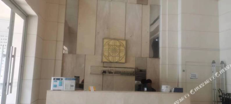 中雅民宿(沈阳北站华府新天地店)图片