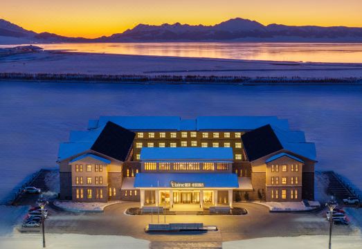 赛里木湖Elaine·颐涞度假酒店外景图