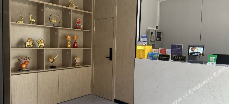 上海驿家酒店(松江体育中心地铁站店)图片