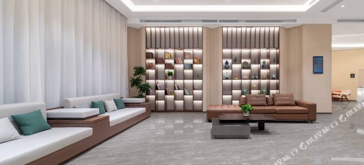 阿拉尔英阁坔酒店图片