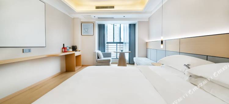 威宁曼哈顿铂金酒店图片