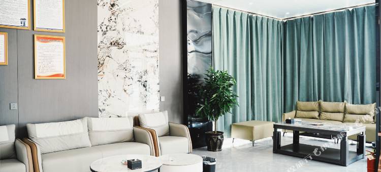 汇峰酒店(珠峰小镇店)图片