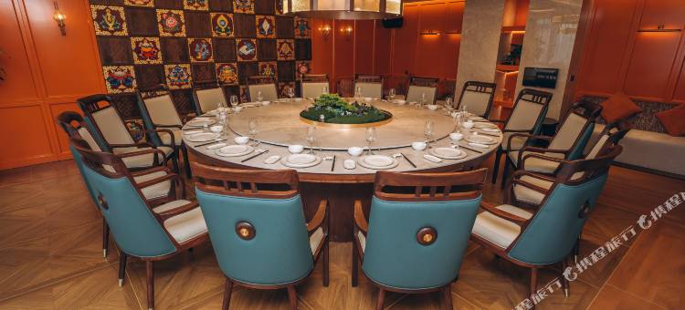 318全景酒店(318国道县政府店)图片