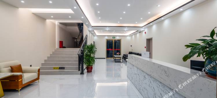 悦享商务酒店(崇左高铁南站彩虹街店)图片