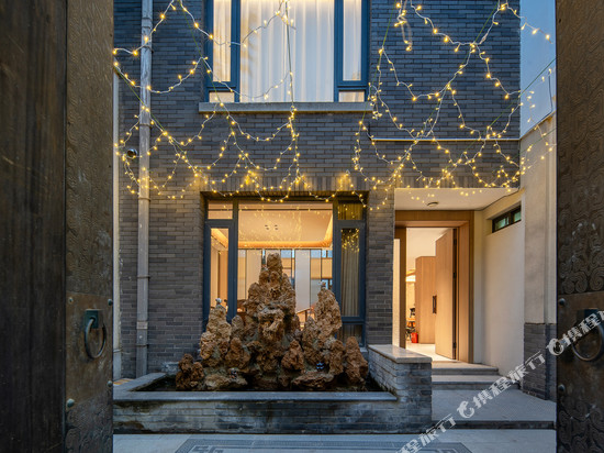 云栖雅居·亲子客栈(开封万岁山大宋武侠城清明上河园店)