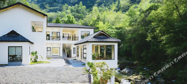 西岭·嬉野私汤民宿(花水湾店)图片