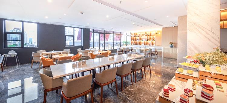 深圳华强北体育中心亚朵酒店图片