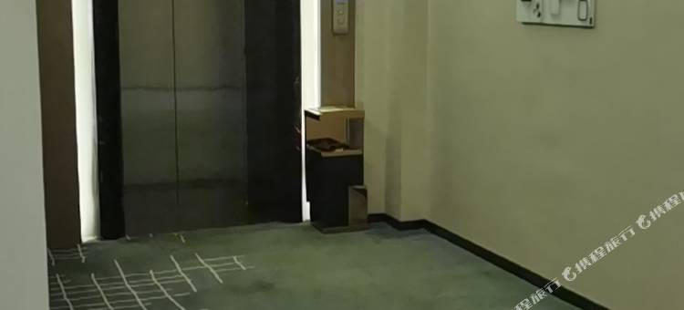 杭锦旗君鸿假日酒店图片
