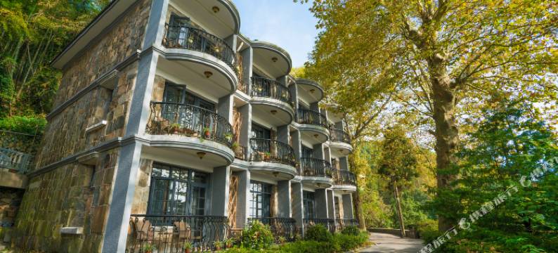 芦花荡饭店(莫干山山顶店)图片