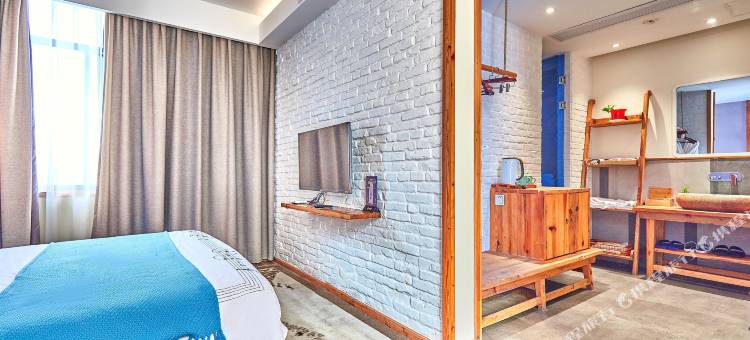 Mosu|街头巷尾·设计师老街臻品民宿(黄山屯溪老街店)图片