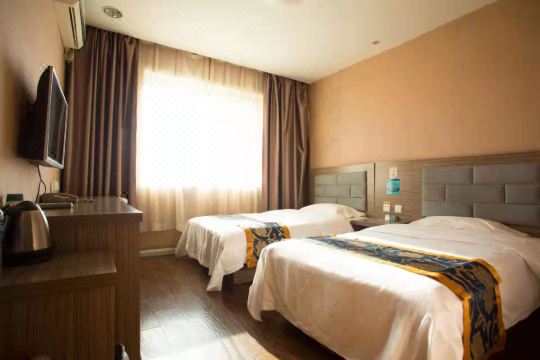 四平日月明宾馆