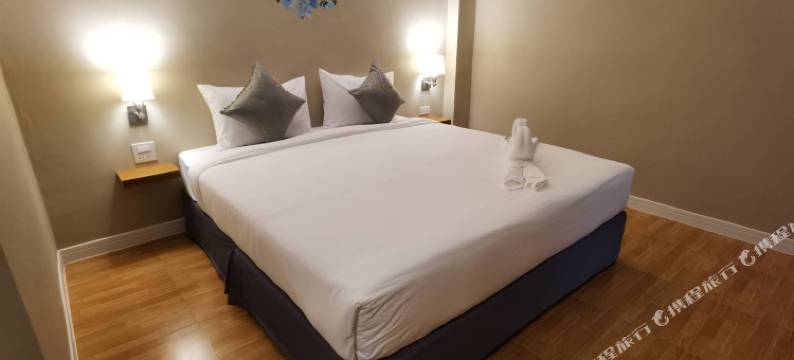 通普拉乔克酒店(Thong Prachok Hotel)图片
